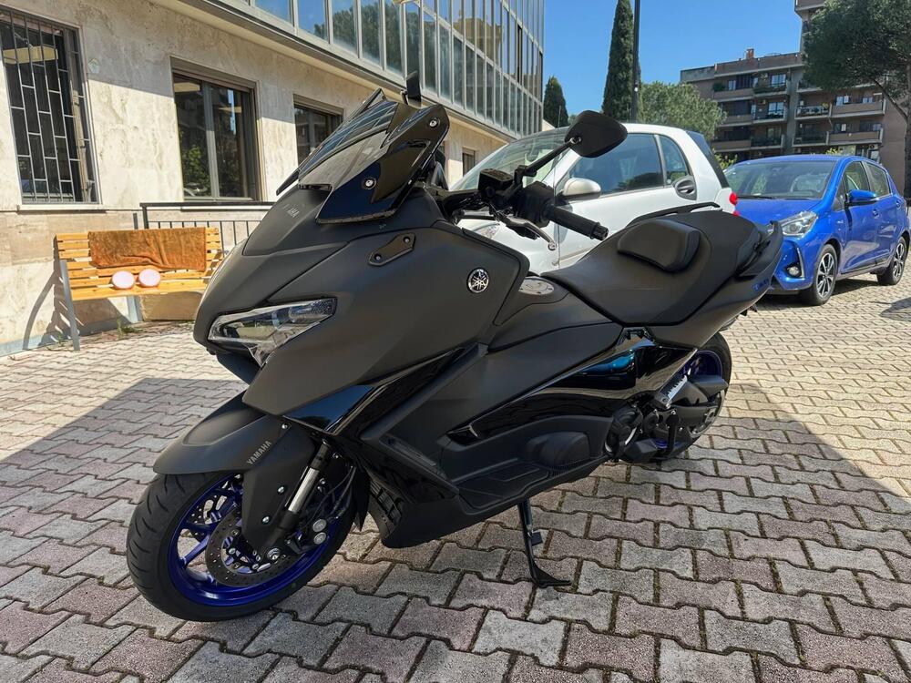 Yamaha T-Max 560 (2025 - 26) (3)