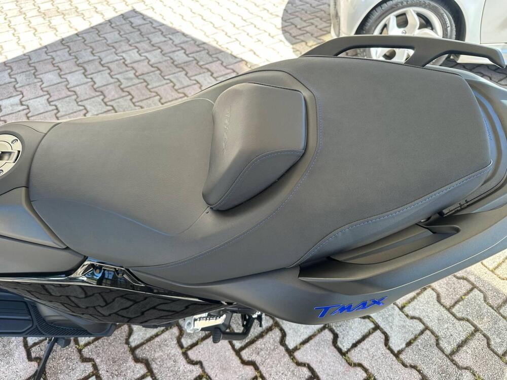 Yamaha T-Max 560 (2025 - 26) (8)