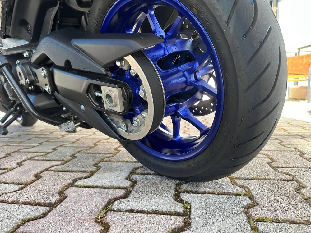 Yamaha T-Max 560 (2025 - 26) (9)