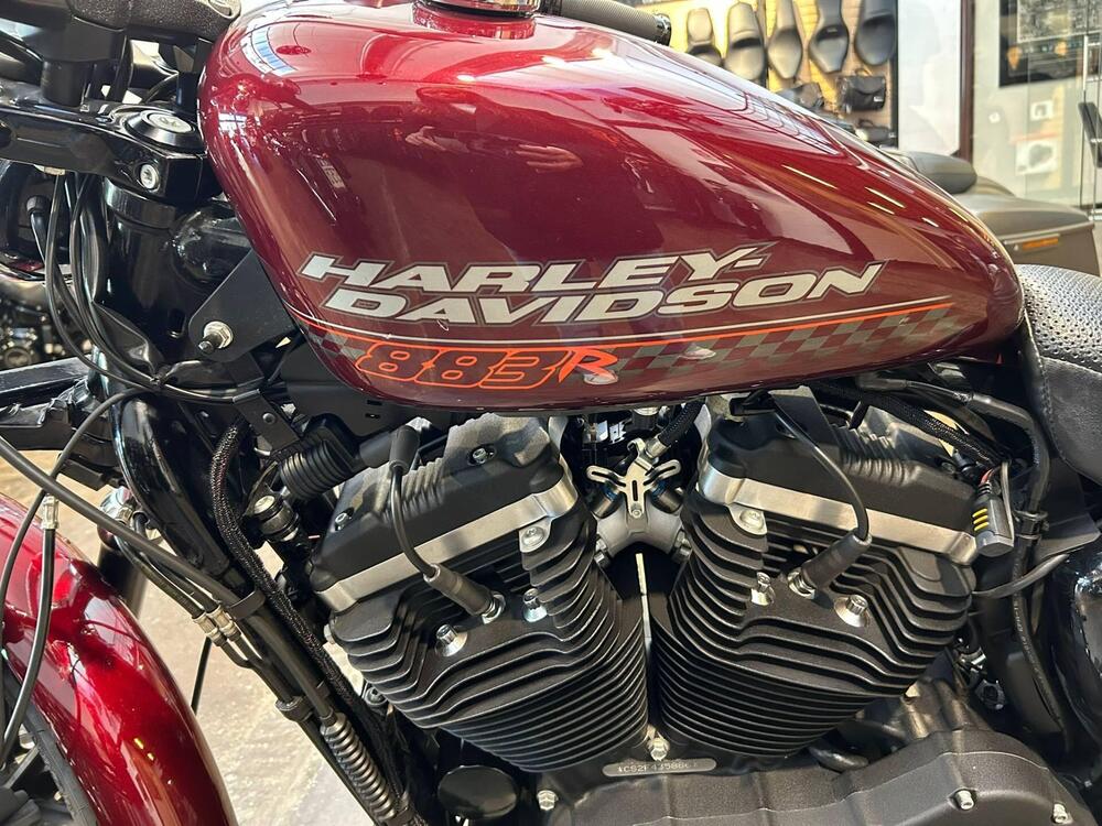 Harley-Davidson 883 R (2008 - 16) - XL 883R (4)