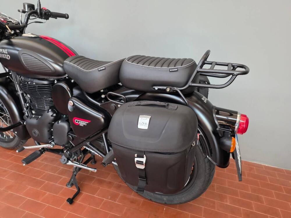 Royal Enfield Classic 350 (2021 - 26) (3)