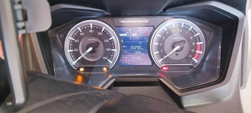 Honda Forza 350 (2025 - 26) (2)