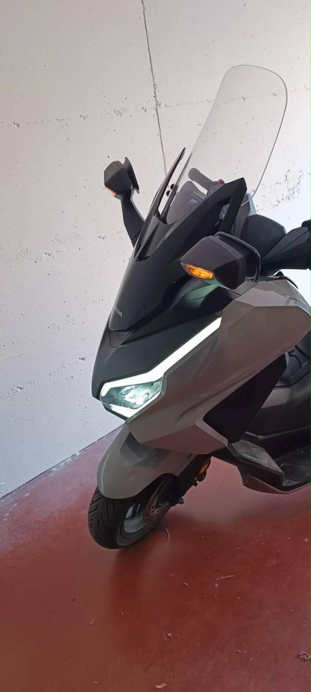 Honda Forza 350 (2025 - 26) (3)