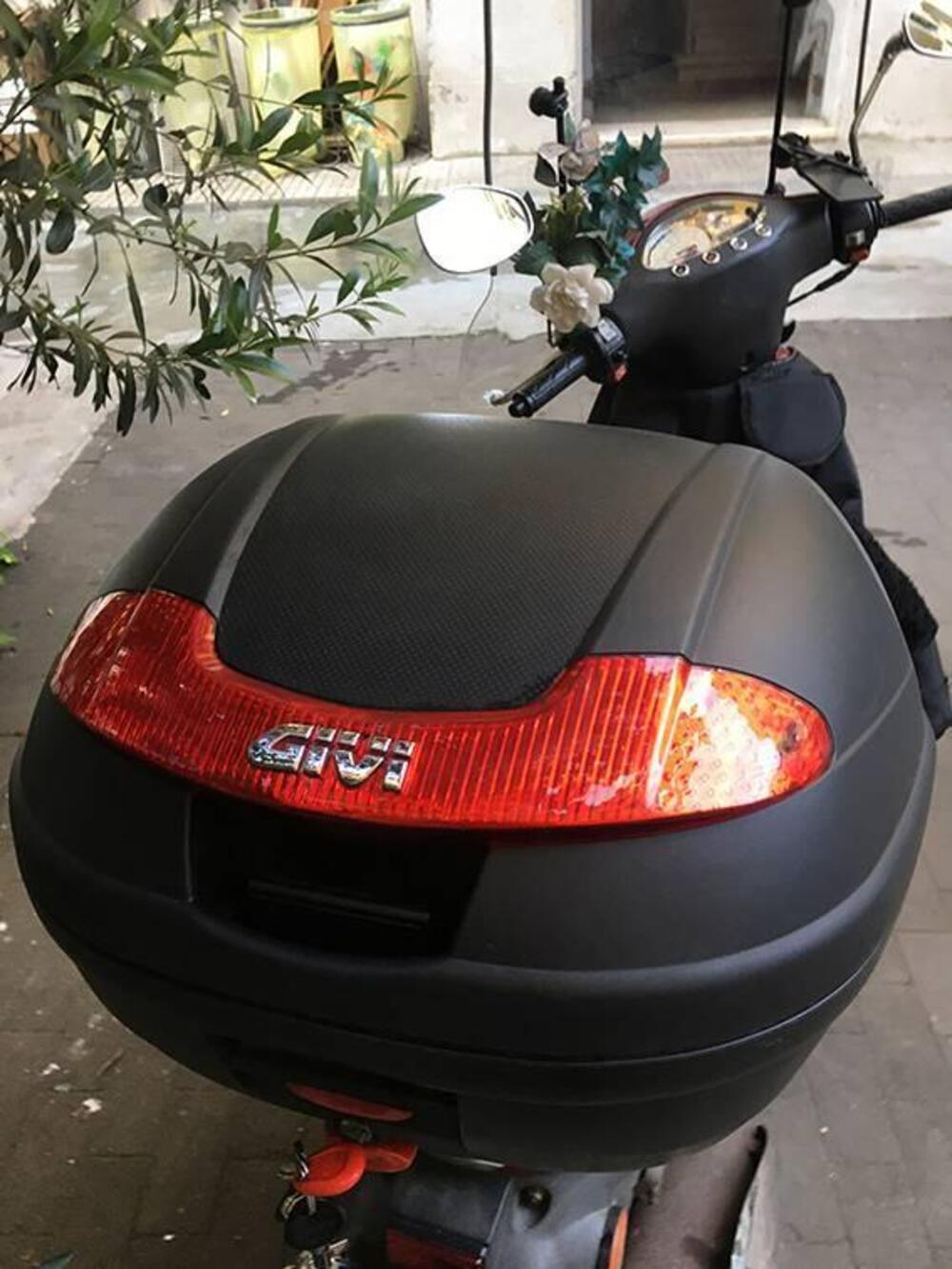 Kymco People 50 (1999 - 05) (6)