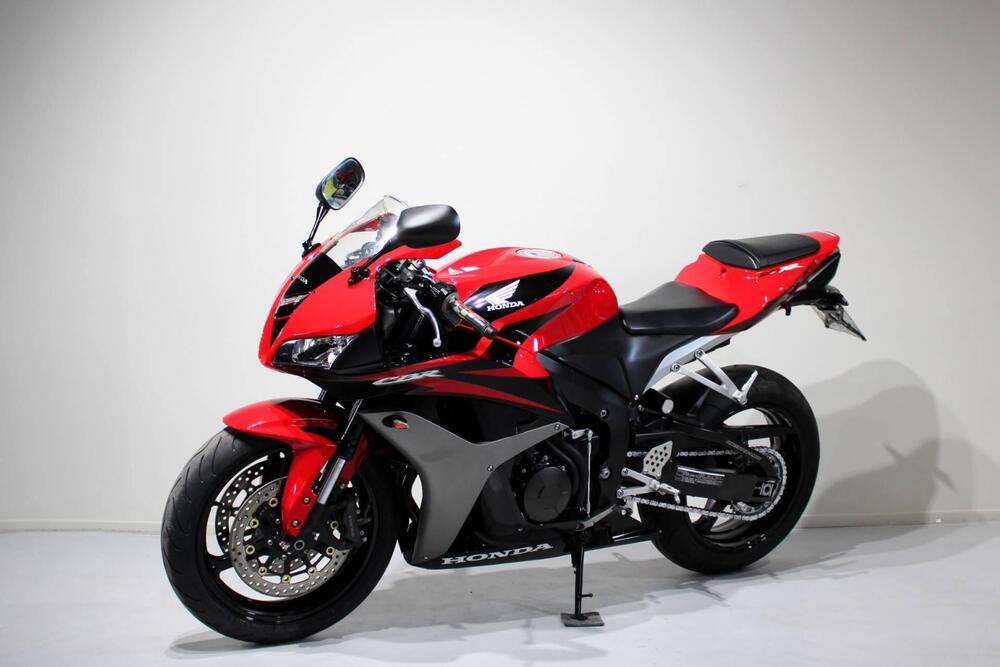 Honda CBR 600 RR (2007 - 08) (3)