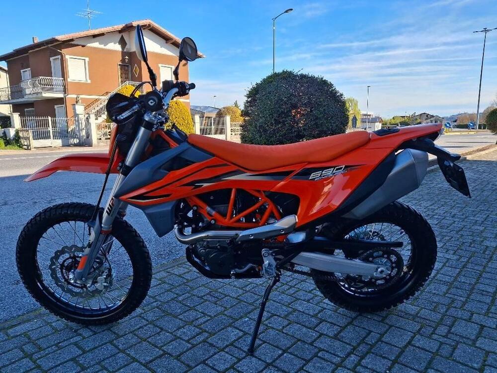 KTM 690 Enduro R (2022 - 25) (3)