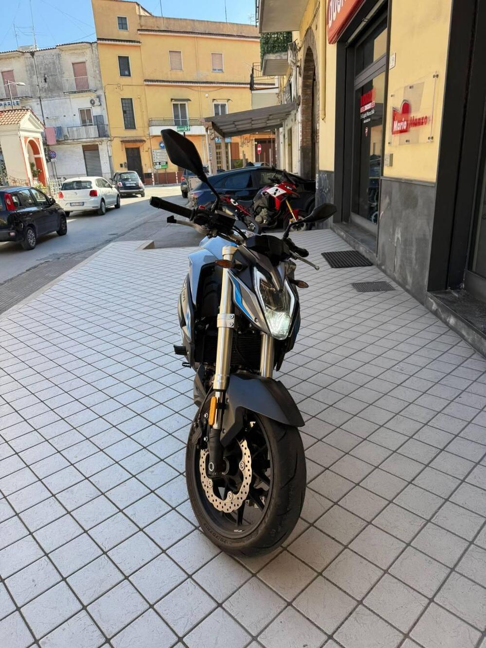 Voge Brivido 500R (2021 - 24) (2)