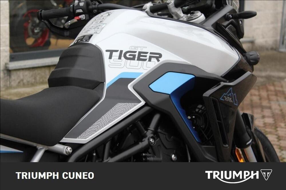 Triumph Tiger 900 Alpine Special Edition (2026) (5)