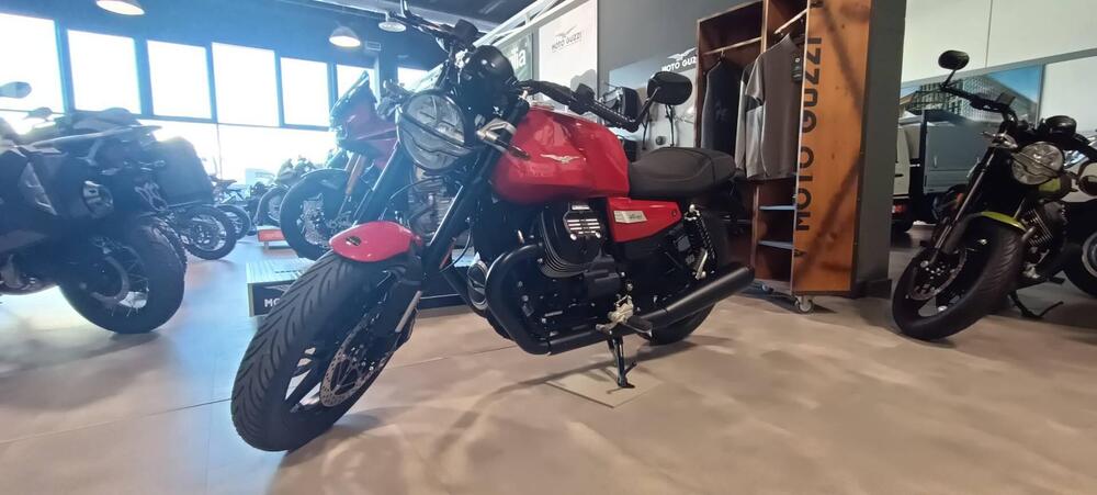 Moto Guzzi V7 Sport (2025 - 26) (3)