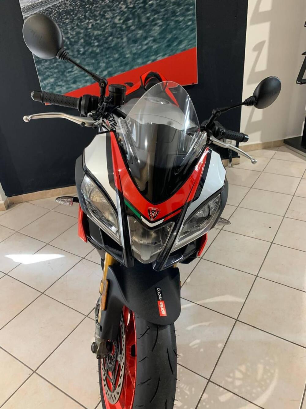 Aprilia Tuono V4 Factory (2017 - 18) (3)