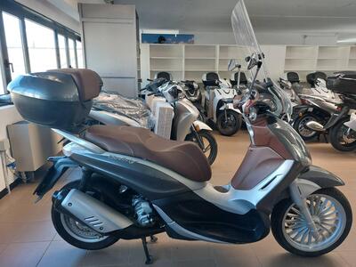Piaggio Beverly 300 i.e. Police ABS-ASR (2017 - 20) usata