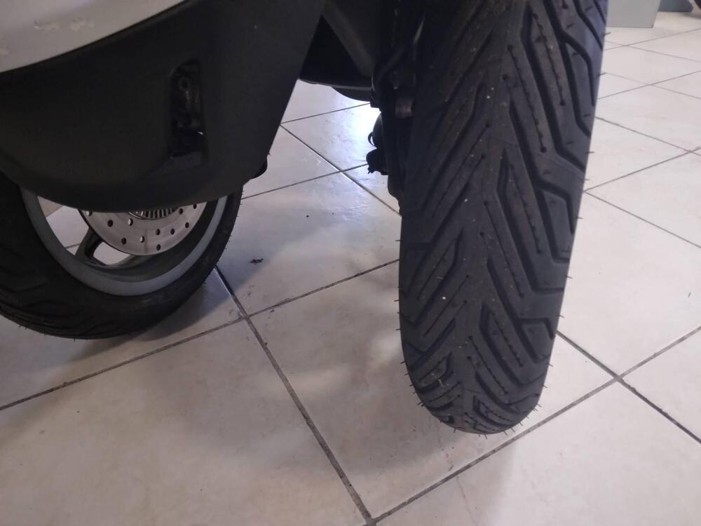 Piaggio Mp3 300 ie Business LT ABS (2014 - 16) (7)