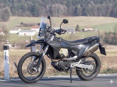 KTM colpisce ancora: arriva la 690 Rally, un monocilindrico definitivo