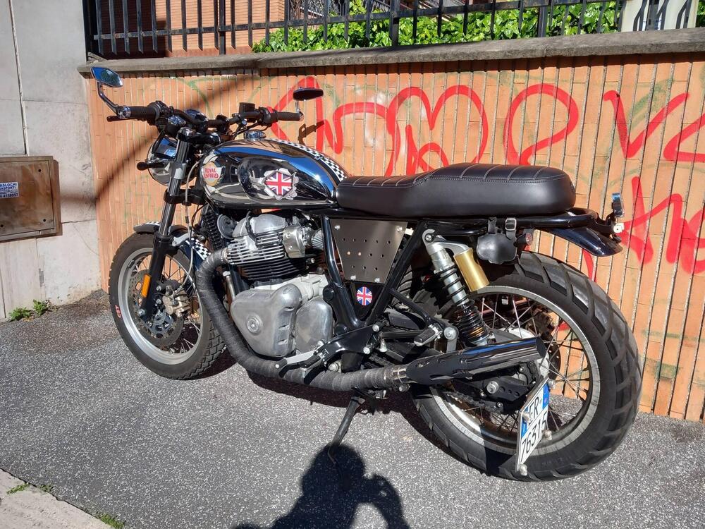 Royal Enfield Interceptor 650 Chrome (2020) (2)