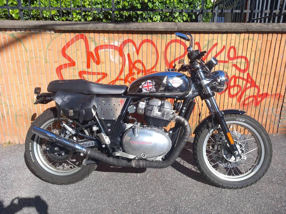 Royal Enfield Interceptor 650 Chrome (2020) (4)