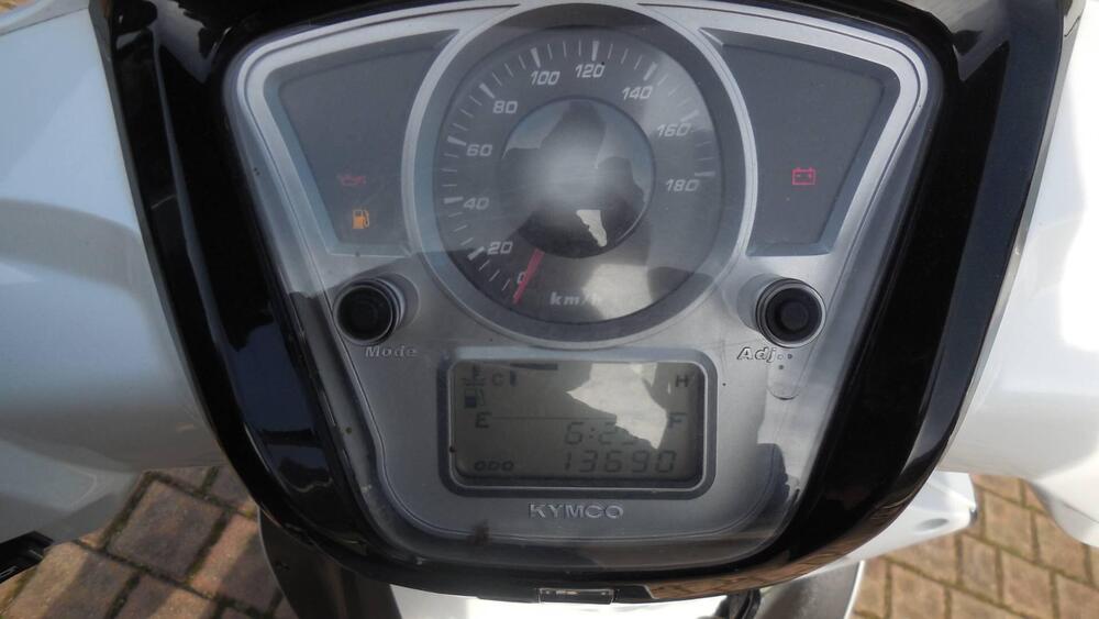 Kymco People 300i GT ABS (2010 - 17) (4)