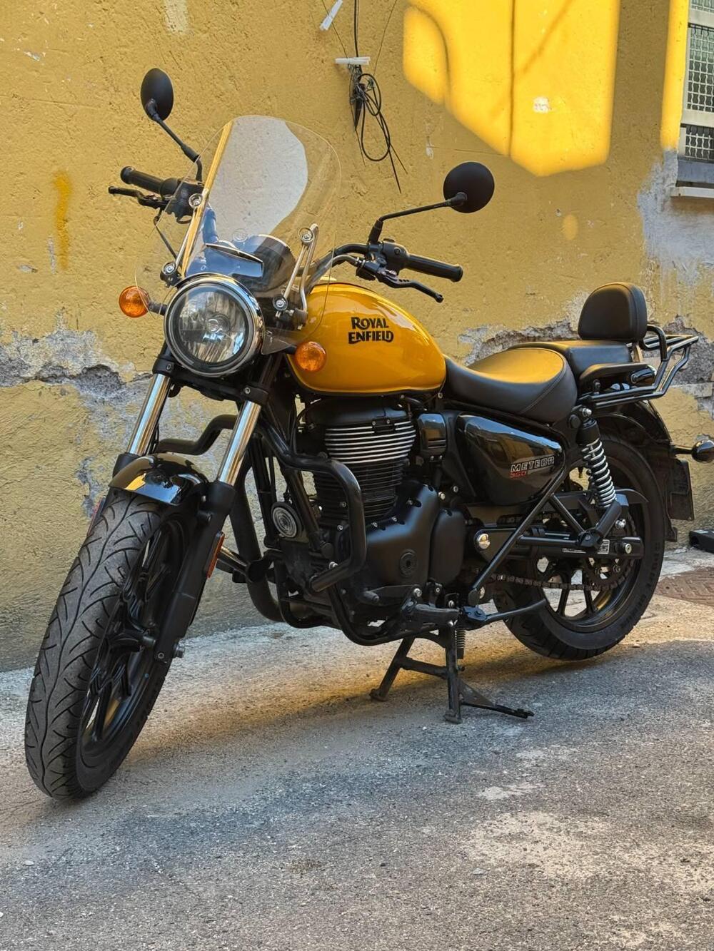 Royal Enfield Meteor 350 (2021 - 26) (2)