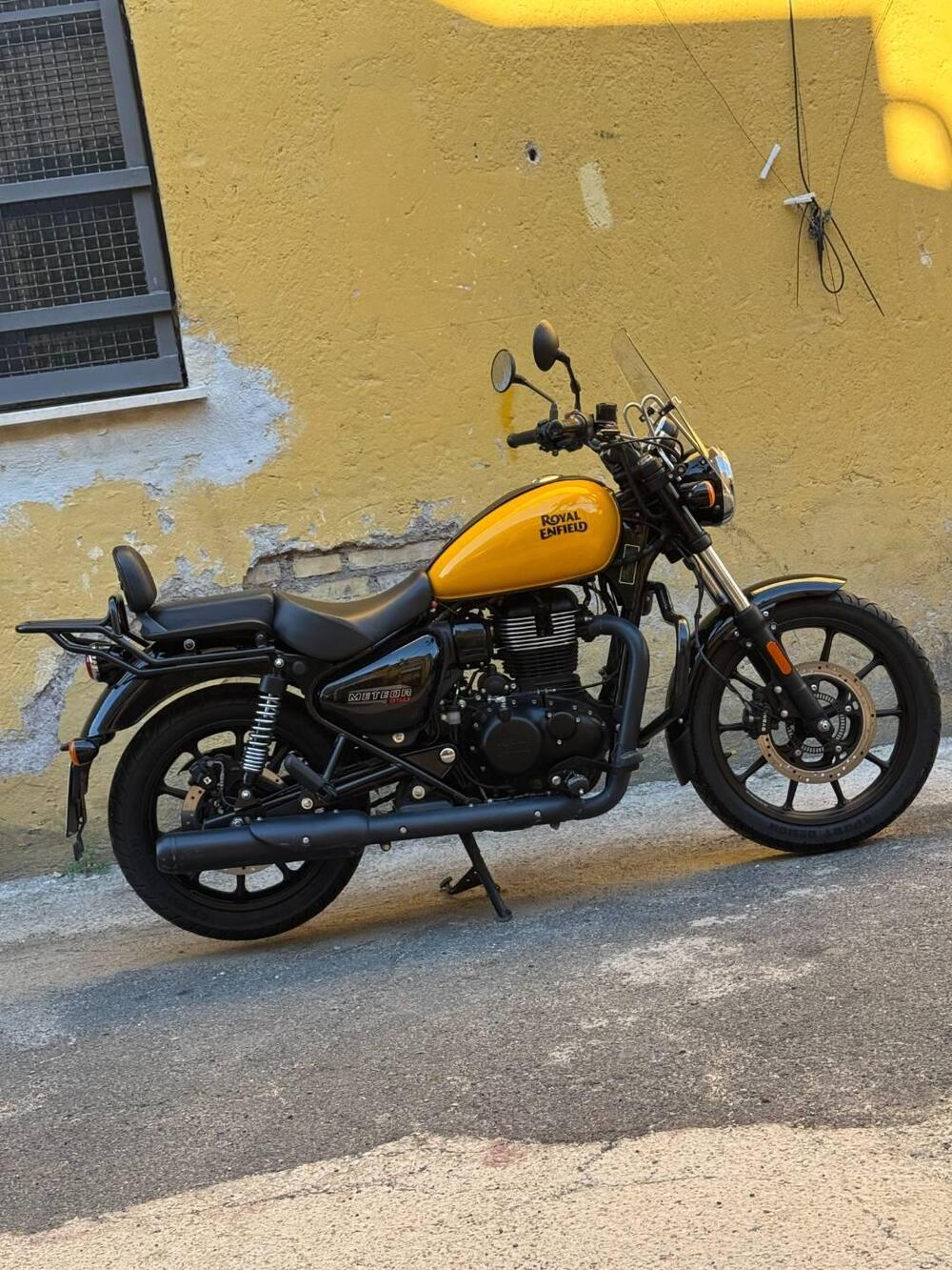 Royal Enfield Meteor 350 (2021 - 26) (4)
