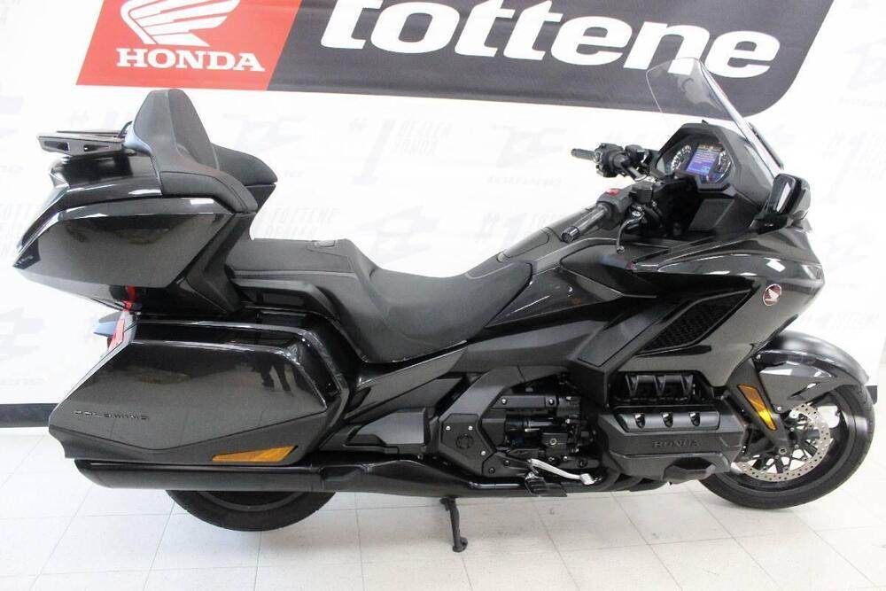 Honda GL 1800 Gold Wing Tour (2021 - 23) (2)