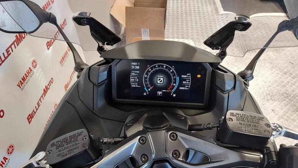 Yamaha T-Max 560 (2022 - 24) (4)