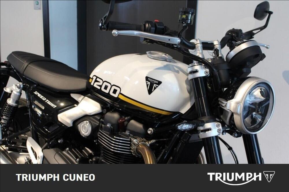 Triumph Speed Twin 1200 (2025 - 26) (4)