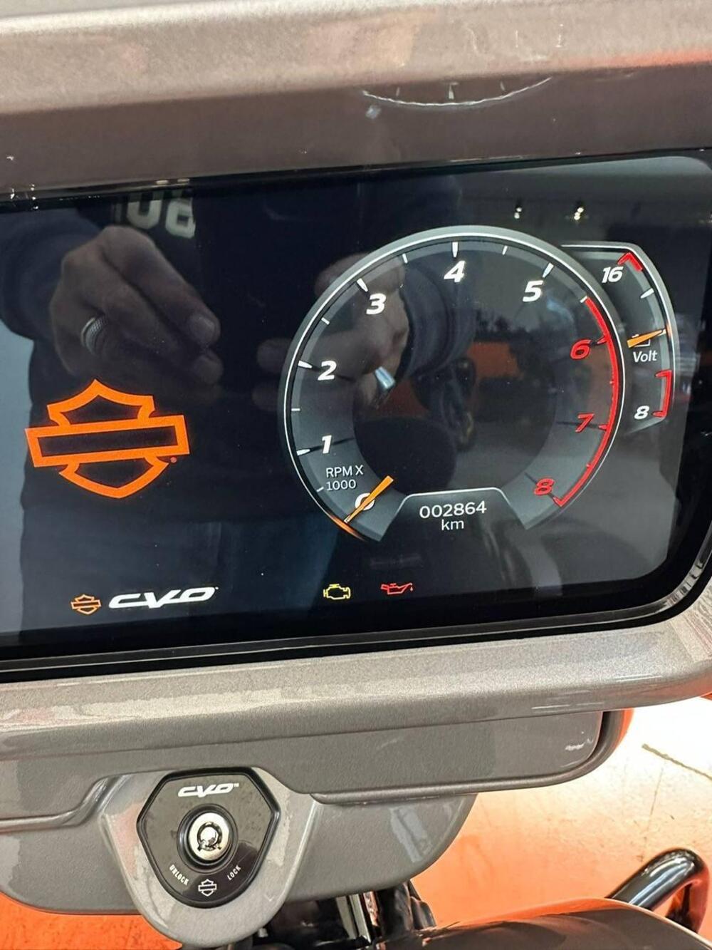 Harley-Davidson CVO Street Glide (2023) (4)