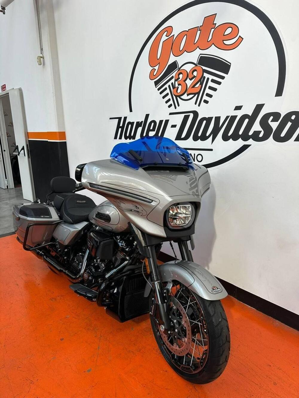 Harley-Davidson CVO Street Glide (2023) (3)