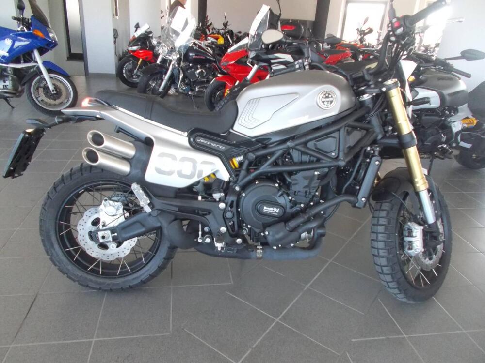 Benelli Leoncino 800 Trail (2022 - 26) (2)