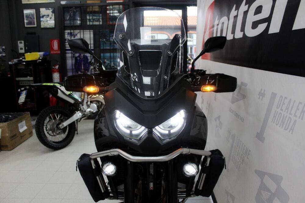 Honda Africa Twin CRF 1100L ES DCT (2024 - 26) (4)