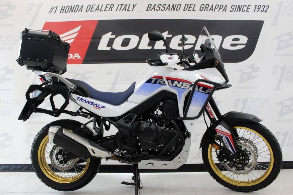 Honda Transalp XL750 (2025)