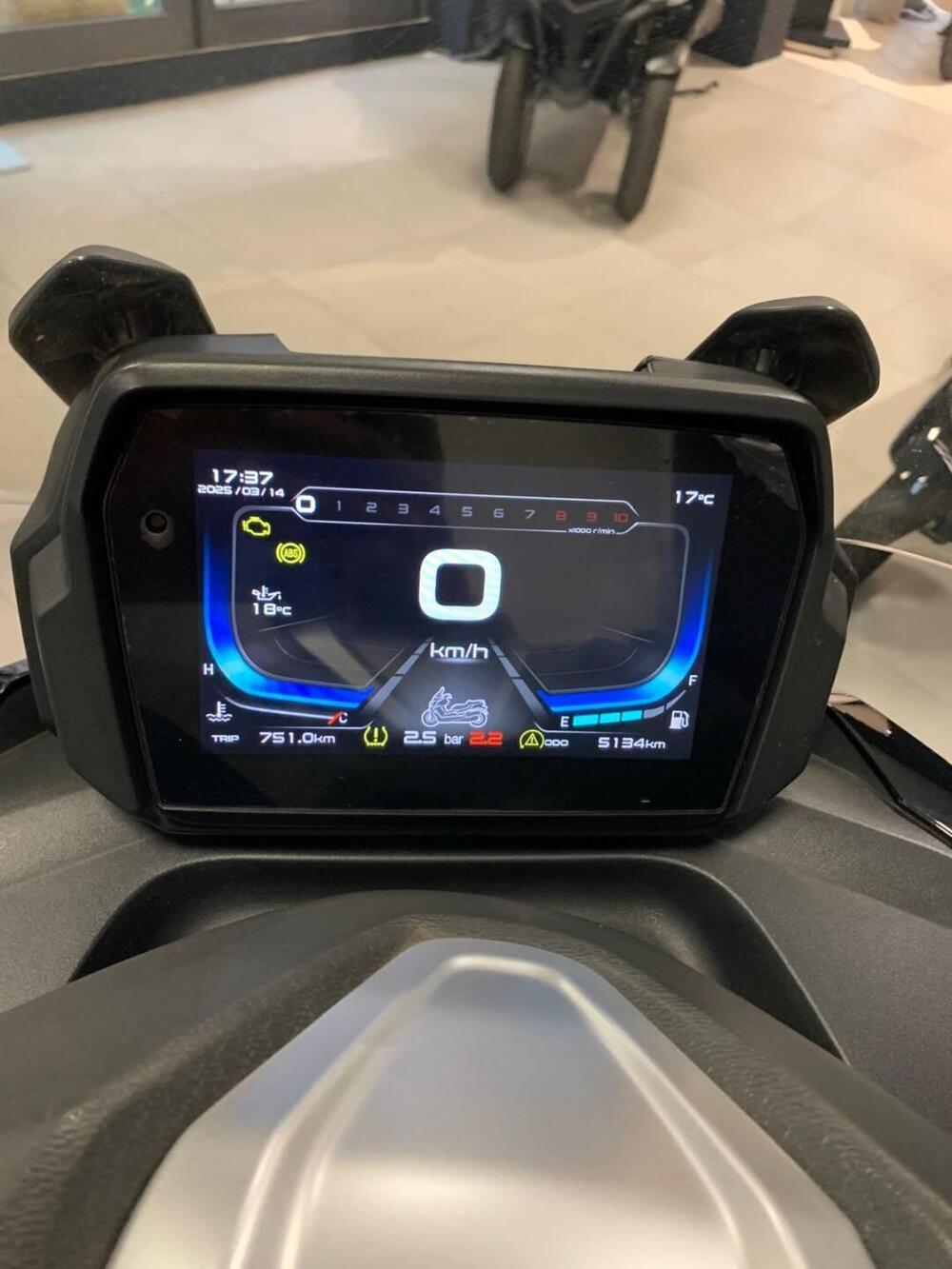 Voge Sfida SR4 MAX (2024 - 26) (4)