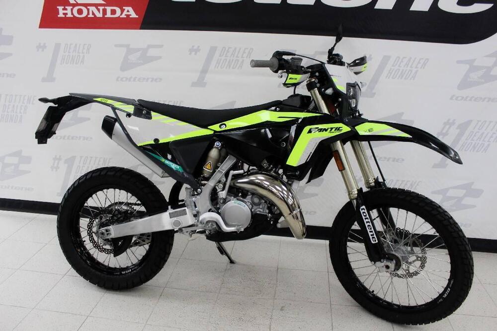 Fantic Motor XE 125 Black Edition (2024) (3)