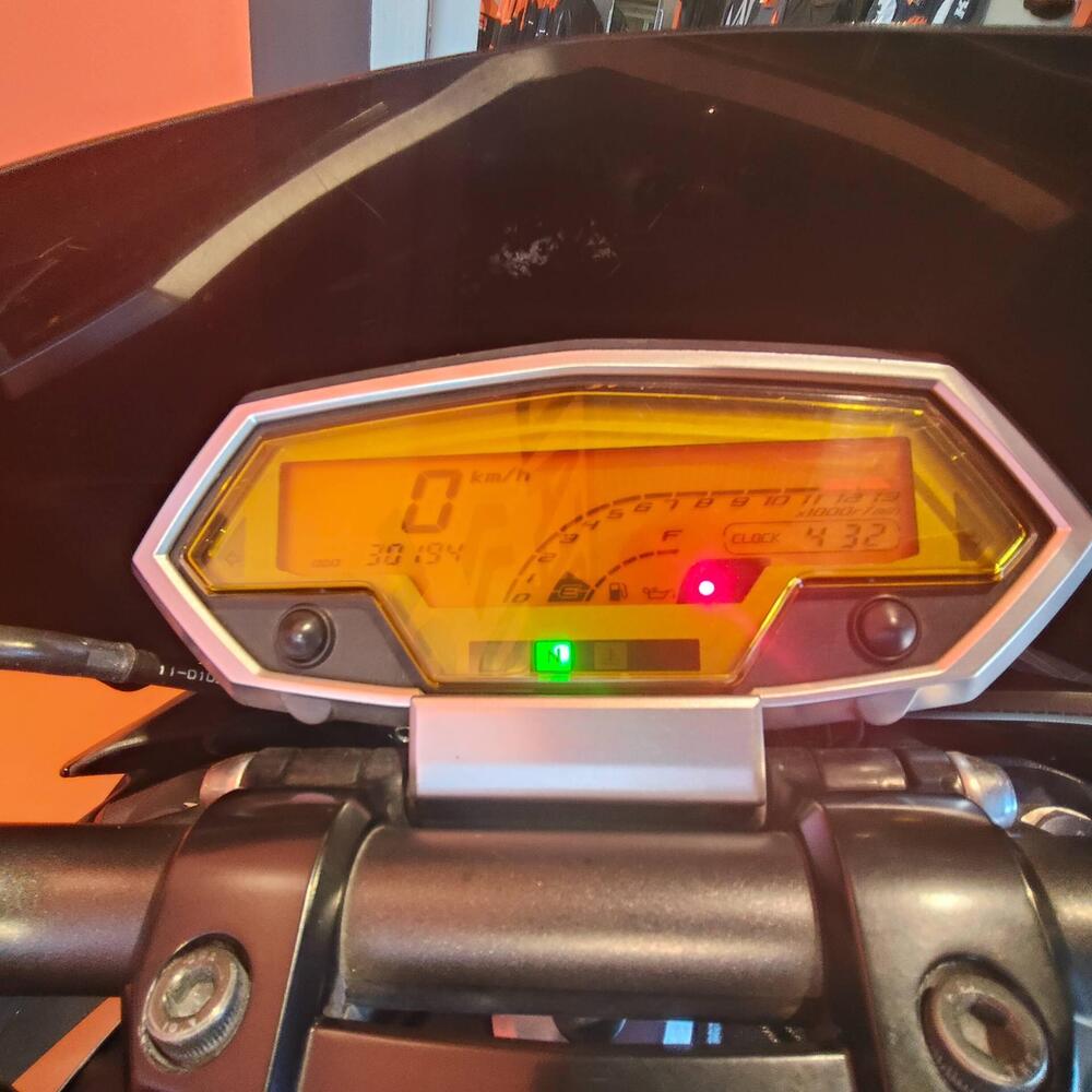 Kawasaki Z 1000 (2010 - 13) (4)