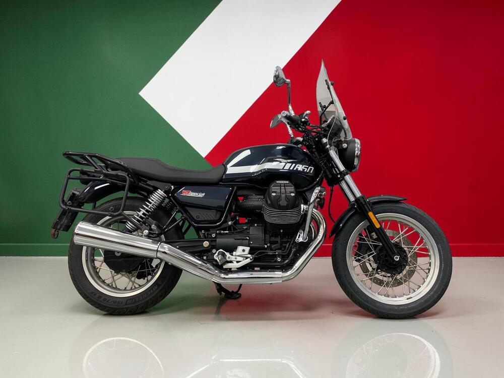 Moto Guzzi V7 Stone Special Edition (2022 - 25)