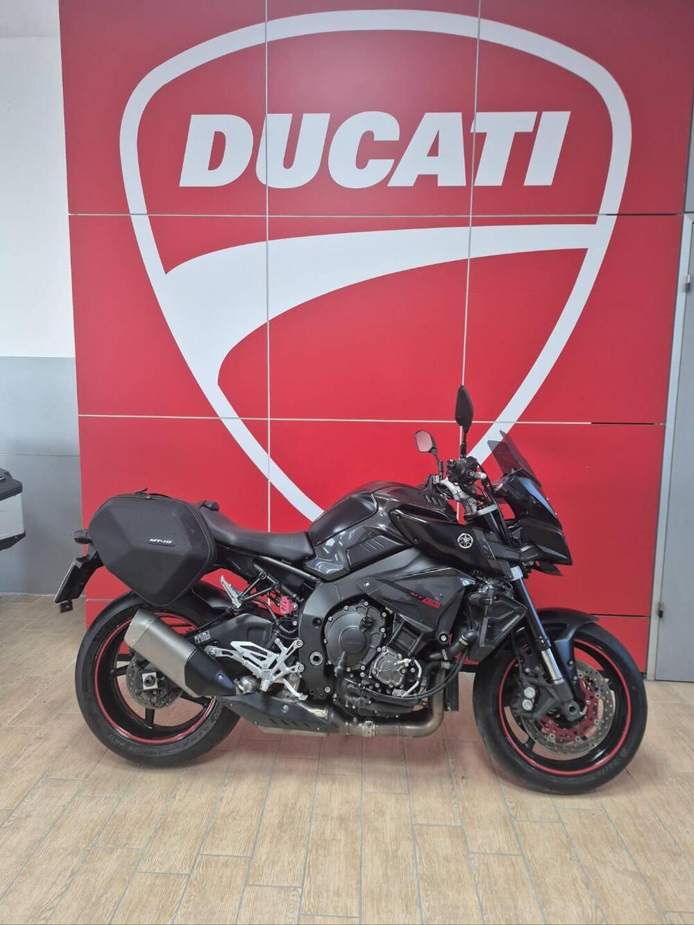 Yamaha MT-10 ABS (2016 - 17) (2)