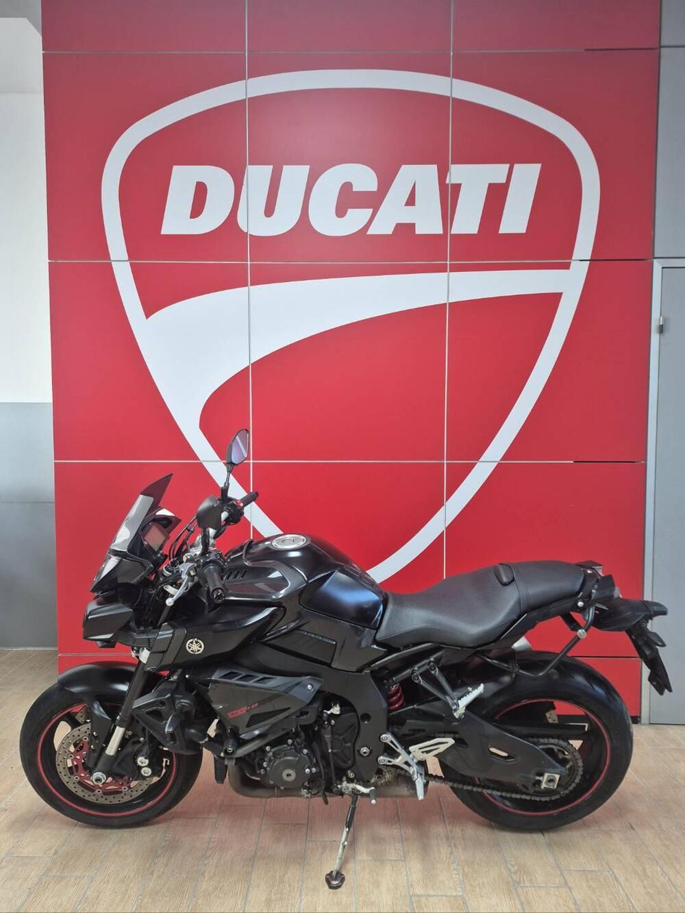 Yamaha MT-10 ABS (2016 - 17) (4)