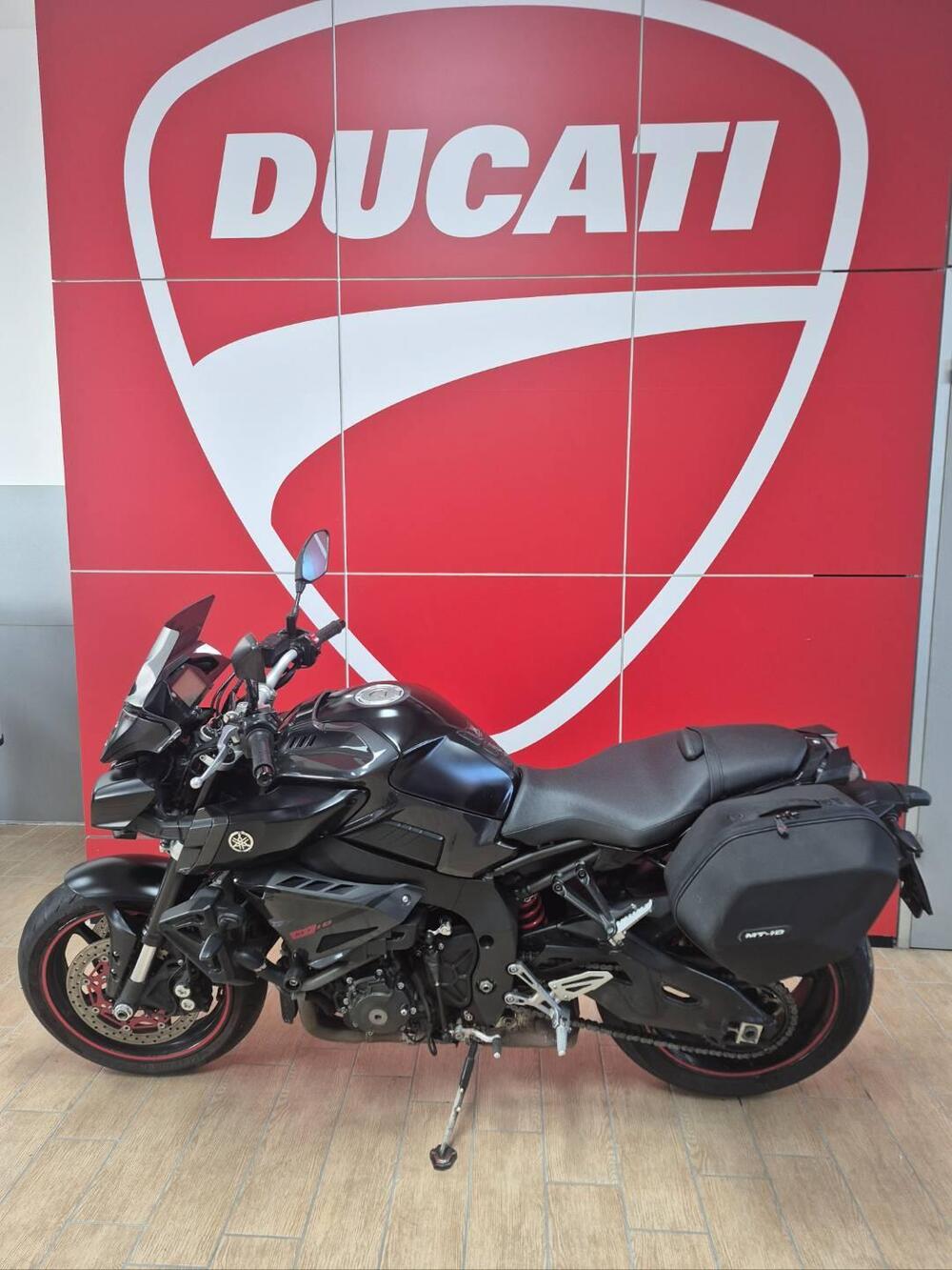 Yamaha MT-10 ABS (2016 - 17) (5)