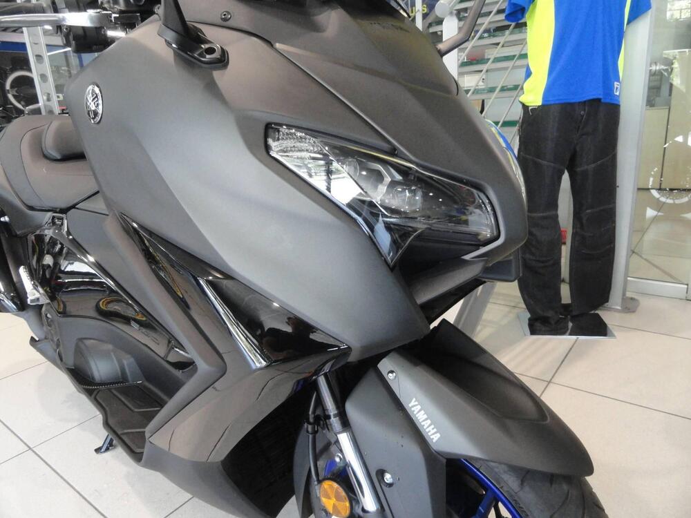 Yamaha T-Max 560 (2025 - 26) (3)