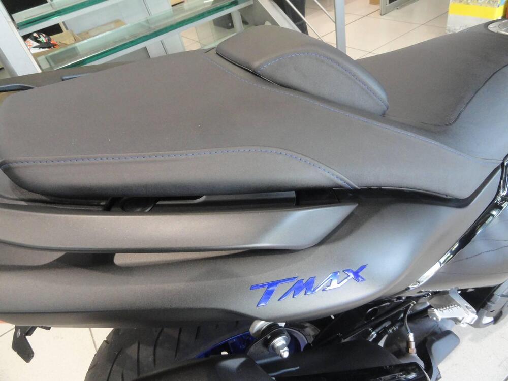Yamaha T-Max 560 (2025 - 26) (12)