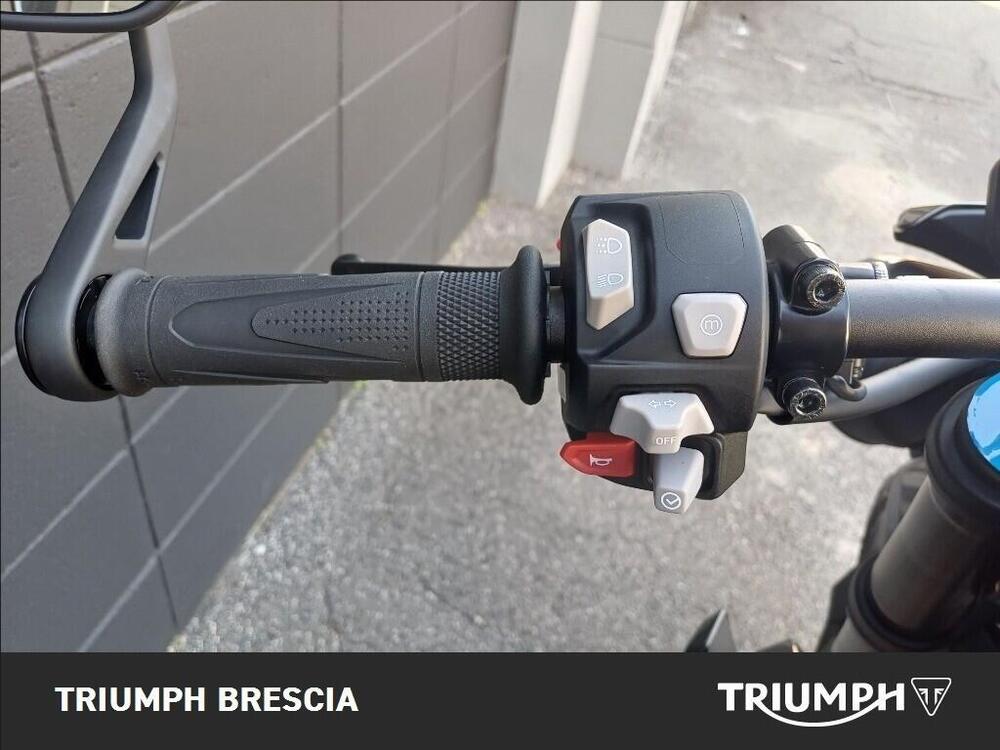 Triumph Street Triple 765 RS (2023 - 26) (9)