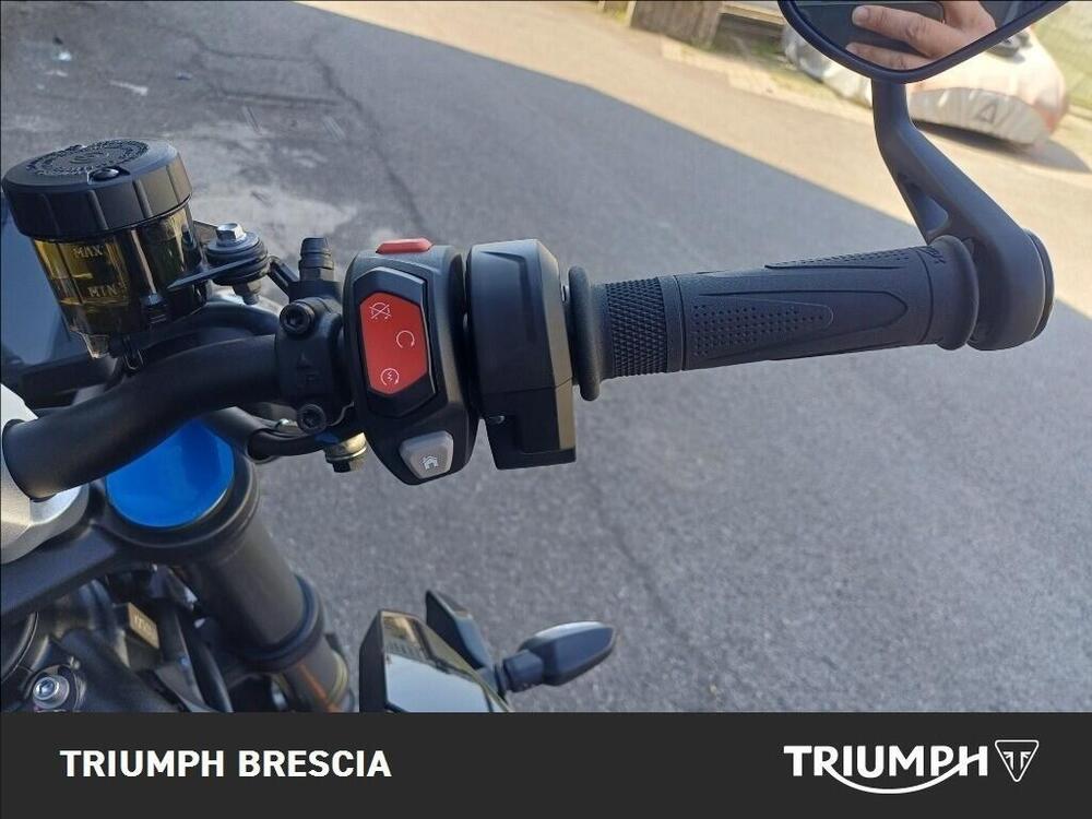 Triumph Street Triple 765 RS (2023 - 26) (10)