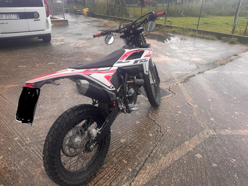Betamotor RR 125 4T Enduro R (2024 - 26) (3)