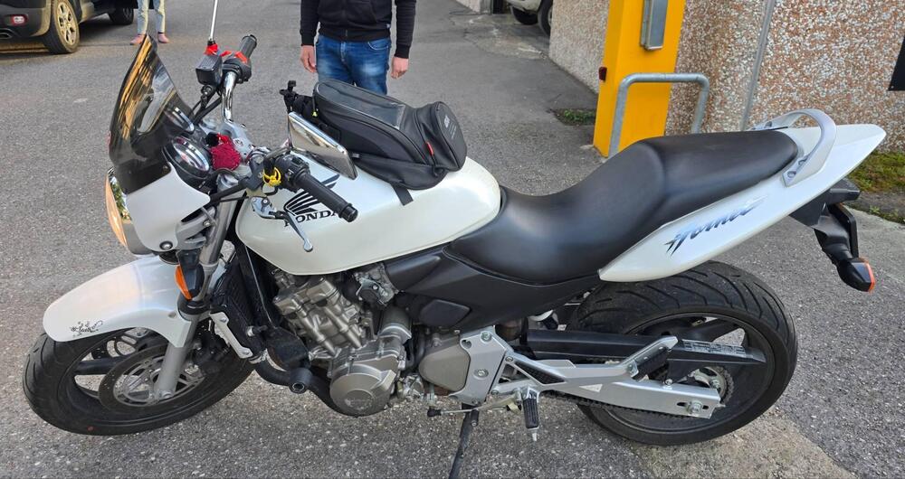 Honda Hornet 600 (2003 - 04) (3)