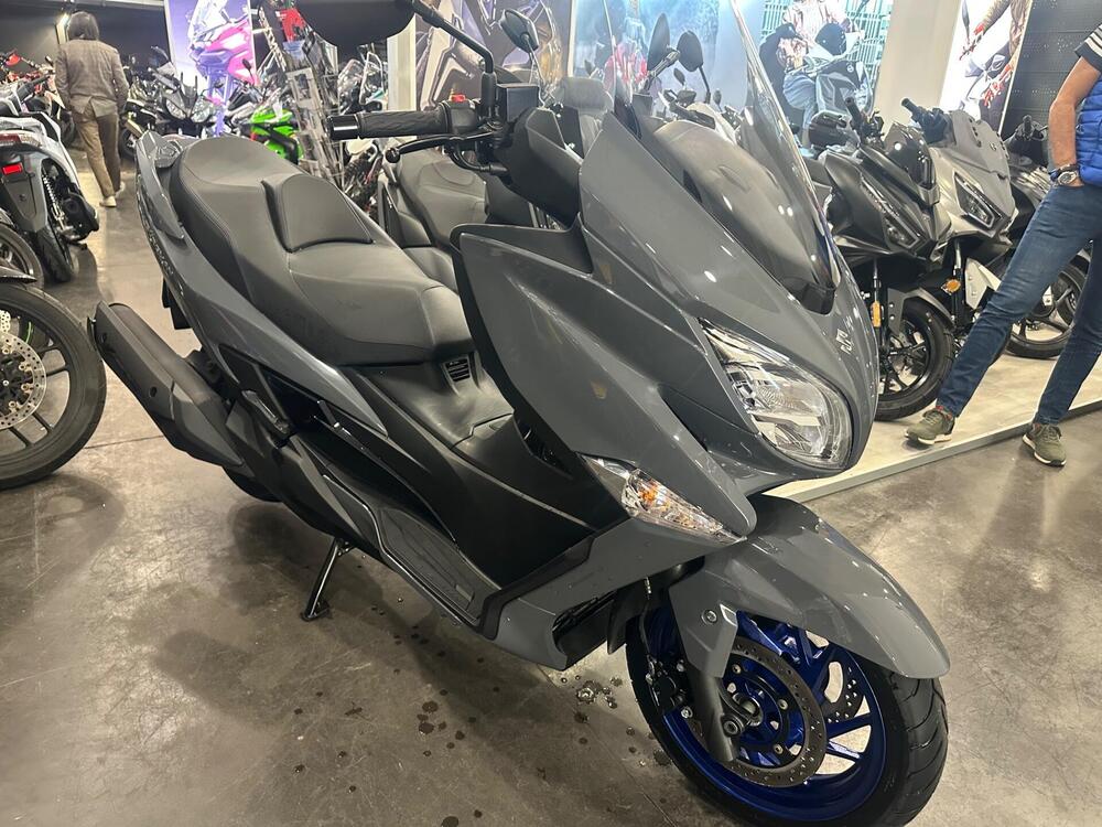 Suzuki Burgman 400 (2022 - 24) (4)