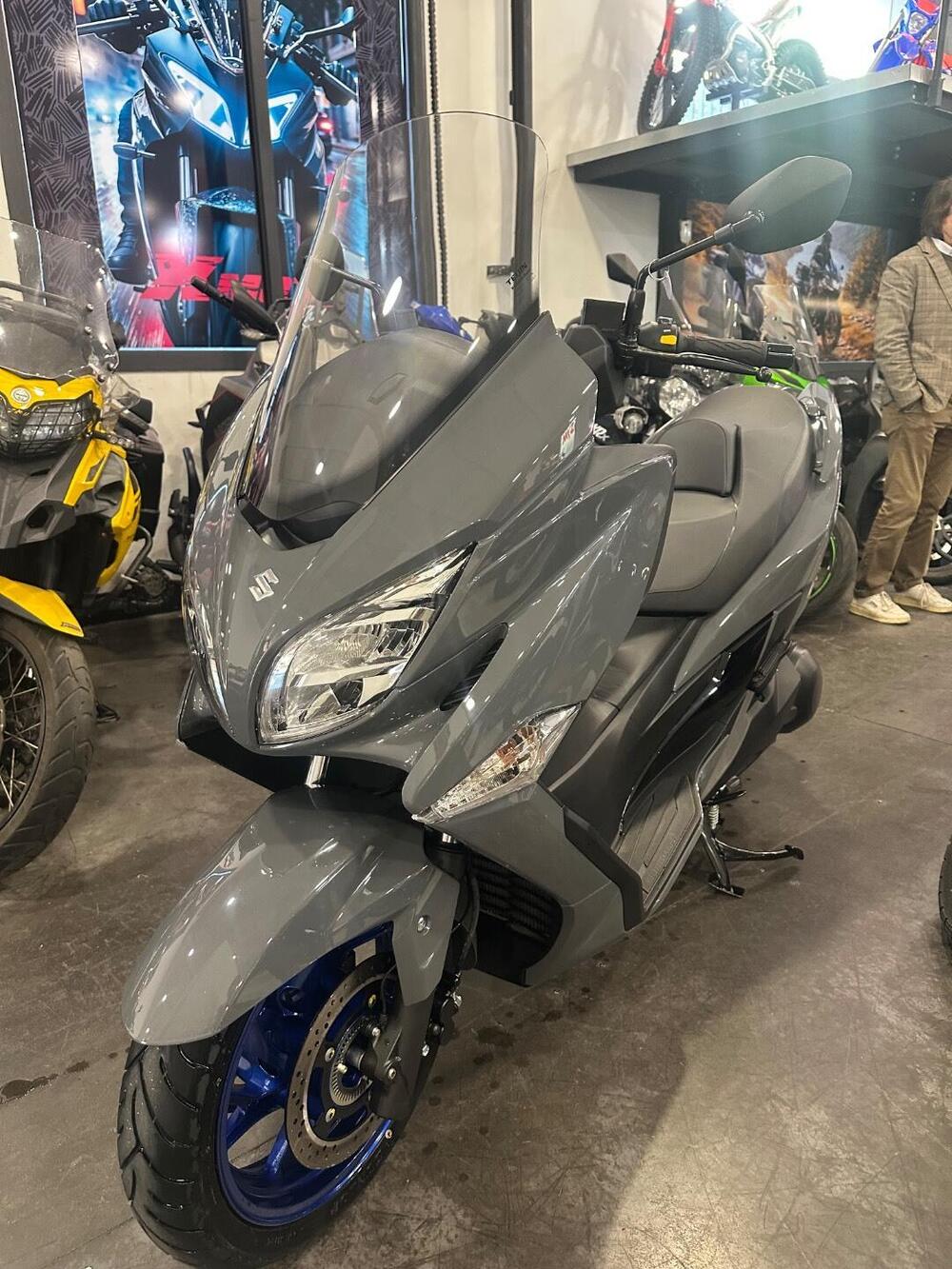 Suzuki Burgman 400 (2022 - 24) (6)