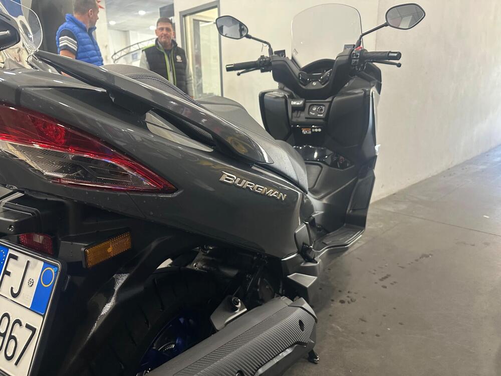 Suzuki Burgman 400 (2022 - 24) (11)