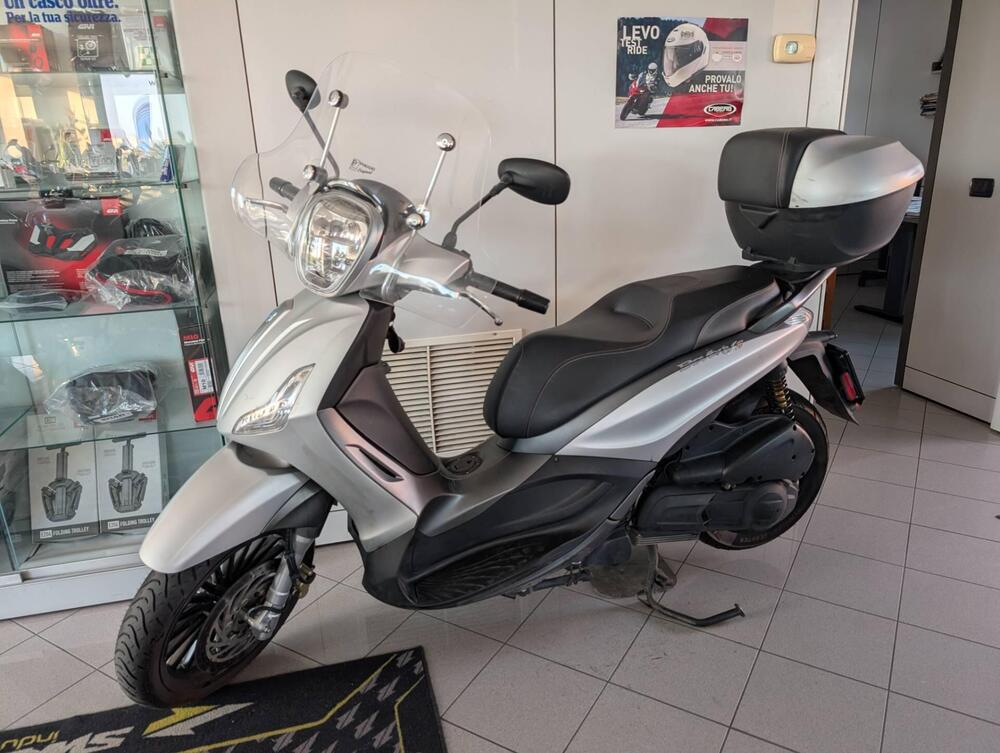 Piaggio Beverly 300 S i.e. ABS-ASR (2016 - 20) (2)
