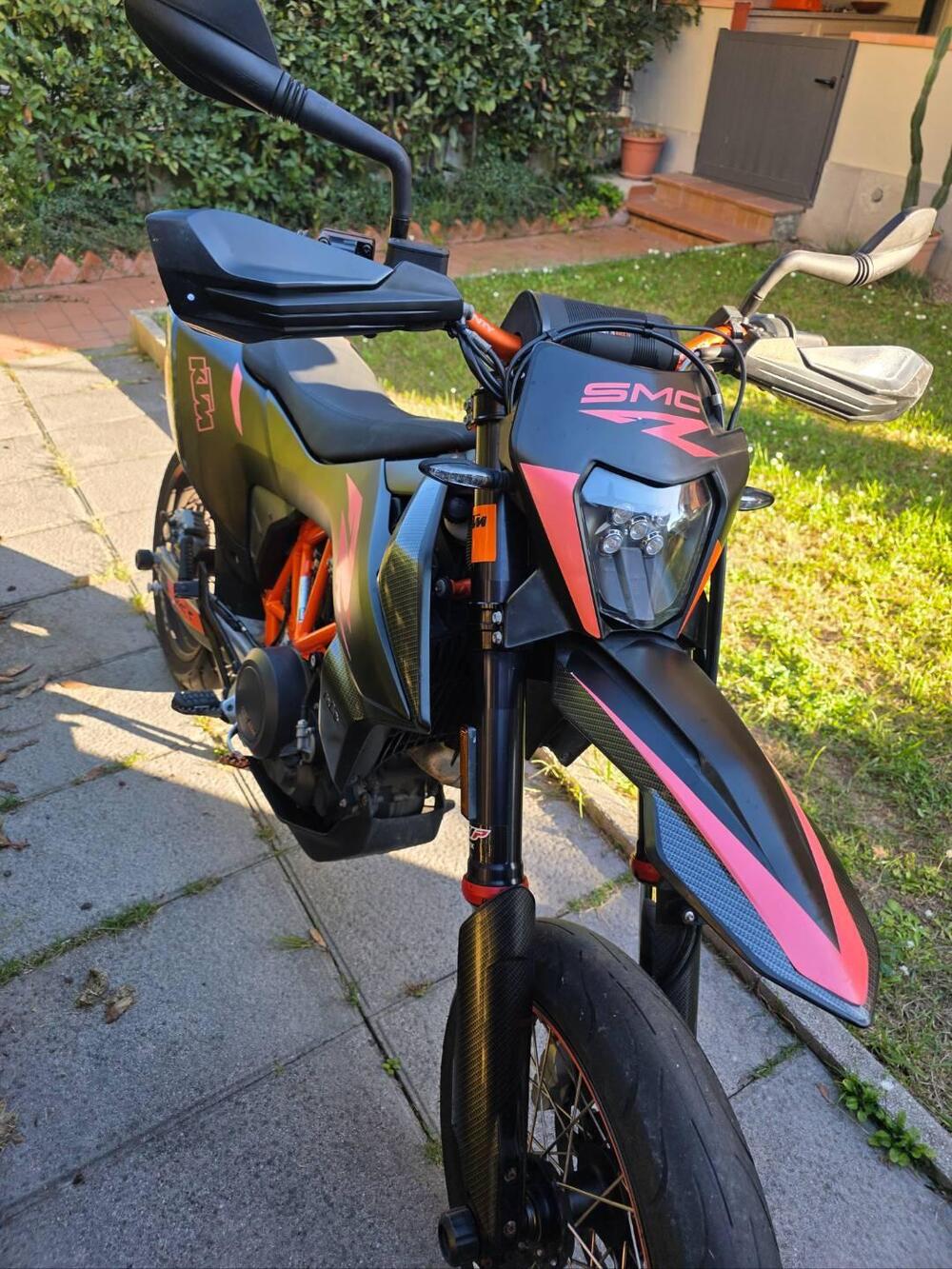 KTM 690 SMC R (2019 - 20) (2)