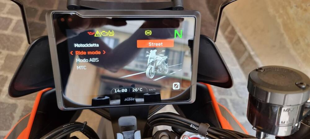 KTM 1290 Super Duke GT (2022 - 25) (7)