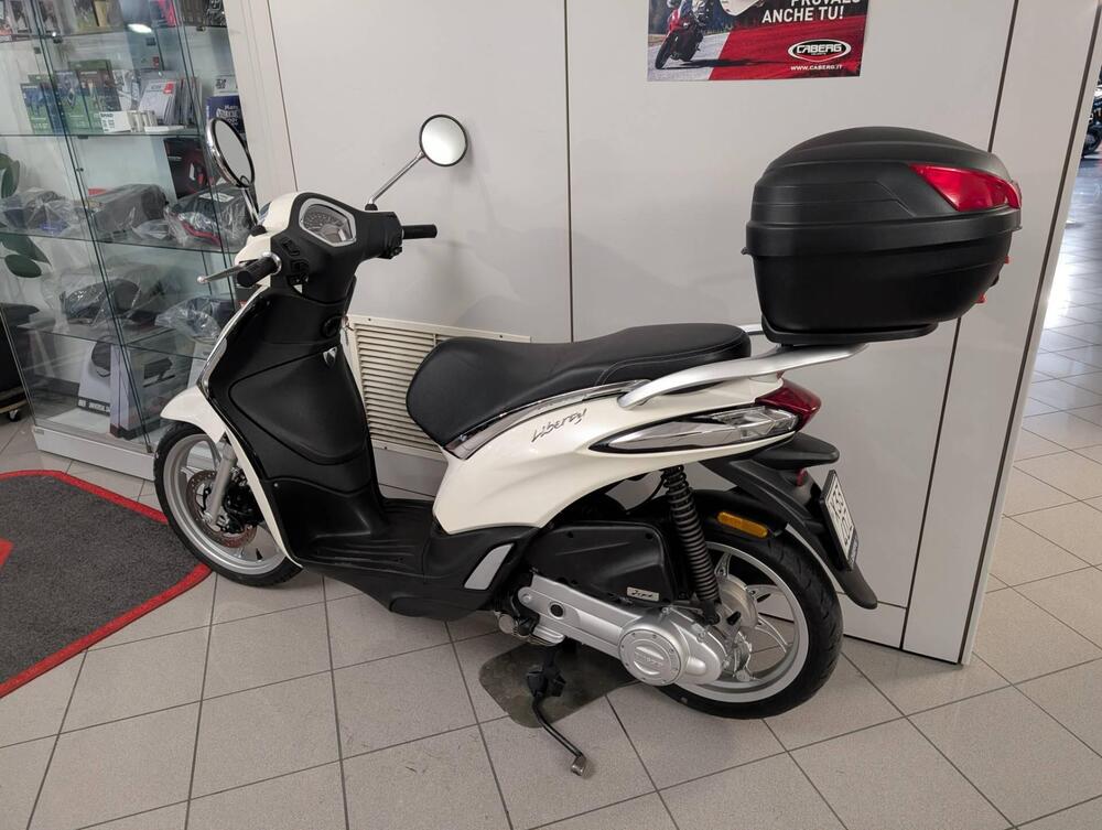 Piaggio Liberty 50 i-get (2016 - 18) (4)